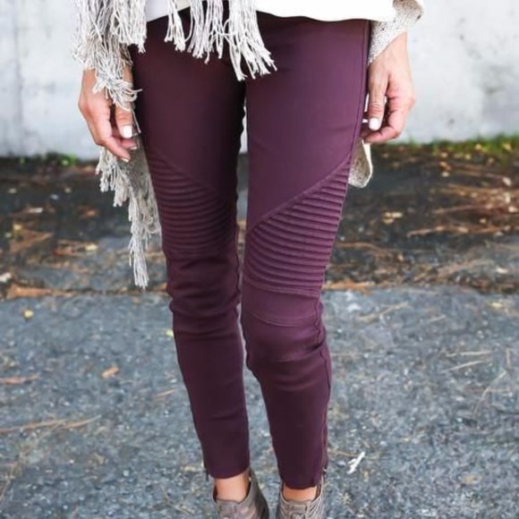 Amaryllis Violet Plum Stretch Moto 